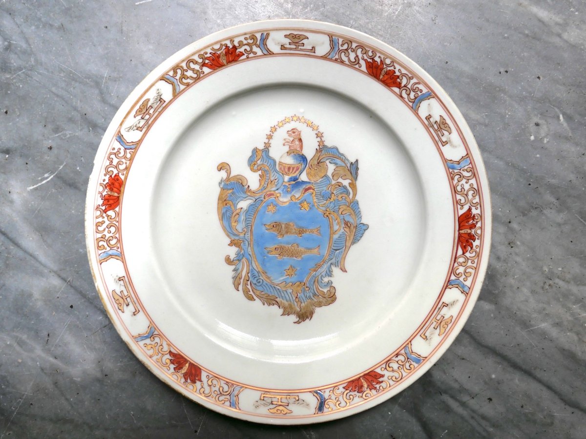 Samson - Plate With Arms From The Guillot Family - In The Style Of The Compagnie Des Indes