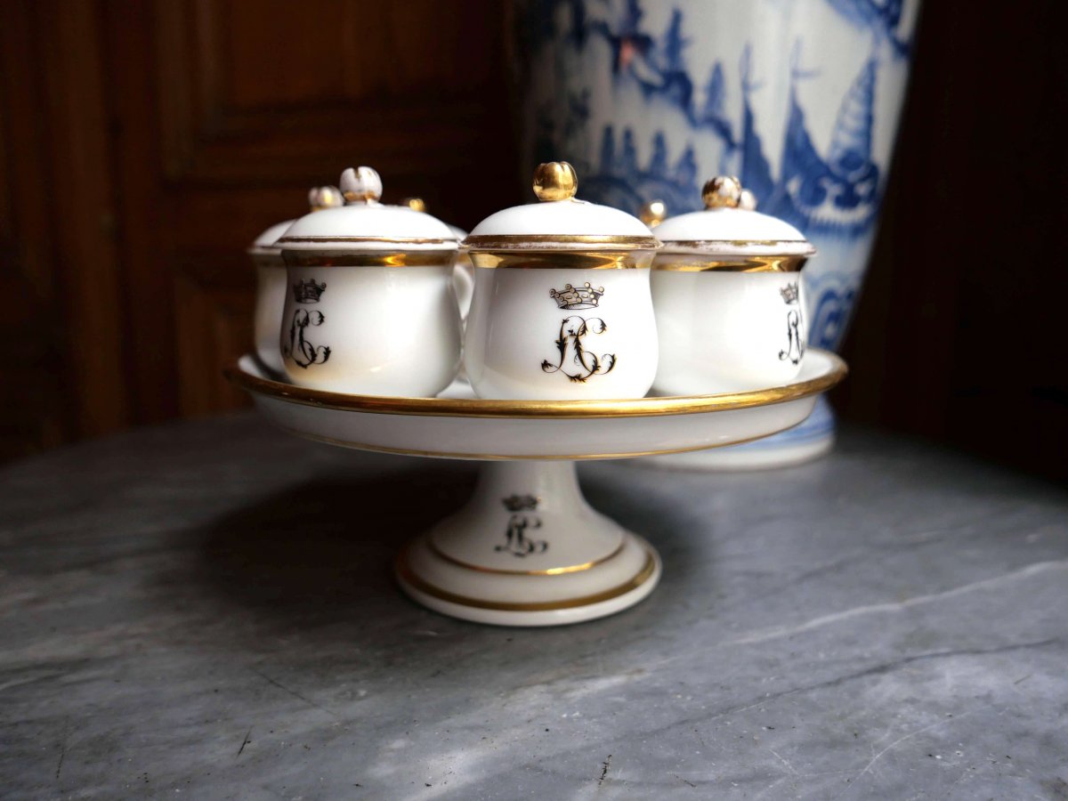 Porcelaine De Paris - 8 Pots à Crème Et Leur Présentoir  - XIXeme Siècle-photo-2