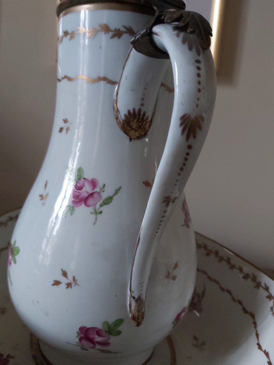 Paris Porcelain - Ewer And Its Basin Decorated With Roses And Doves - Eighteenth Century-photo-2