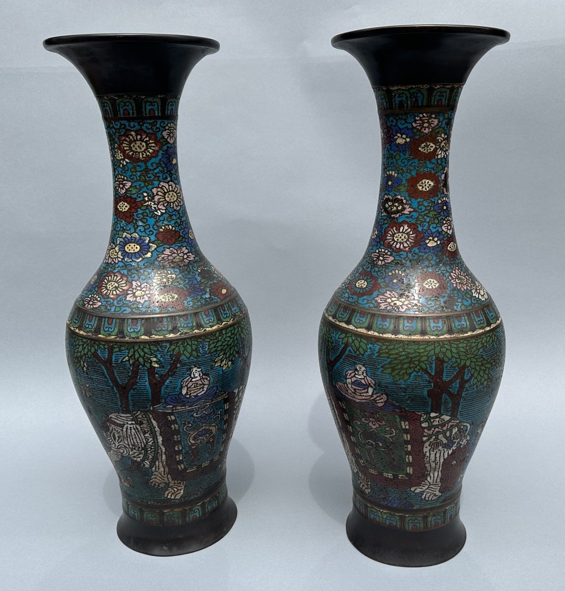 China - Pair Of Baluster Vases In Cloisonné Enamels -photo-2