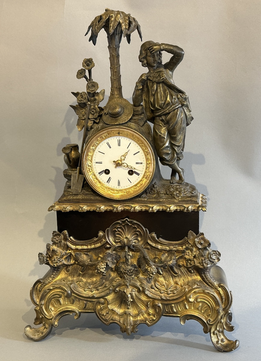 Paul And Virgin Clock