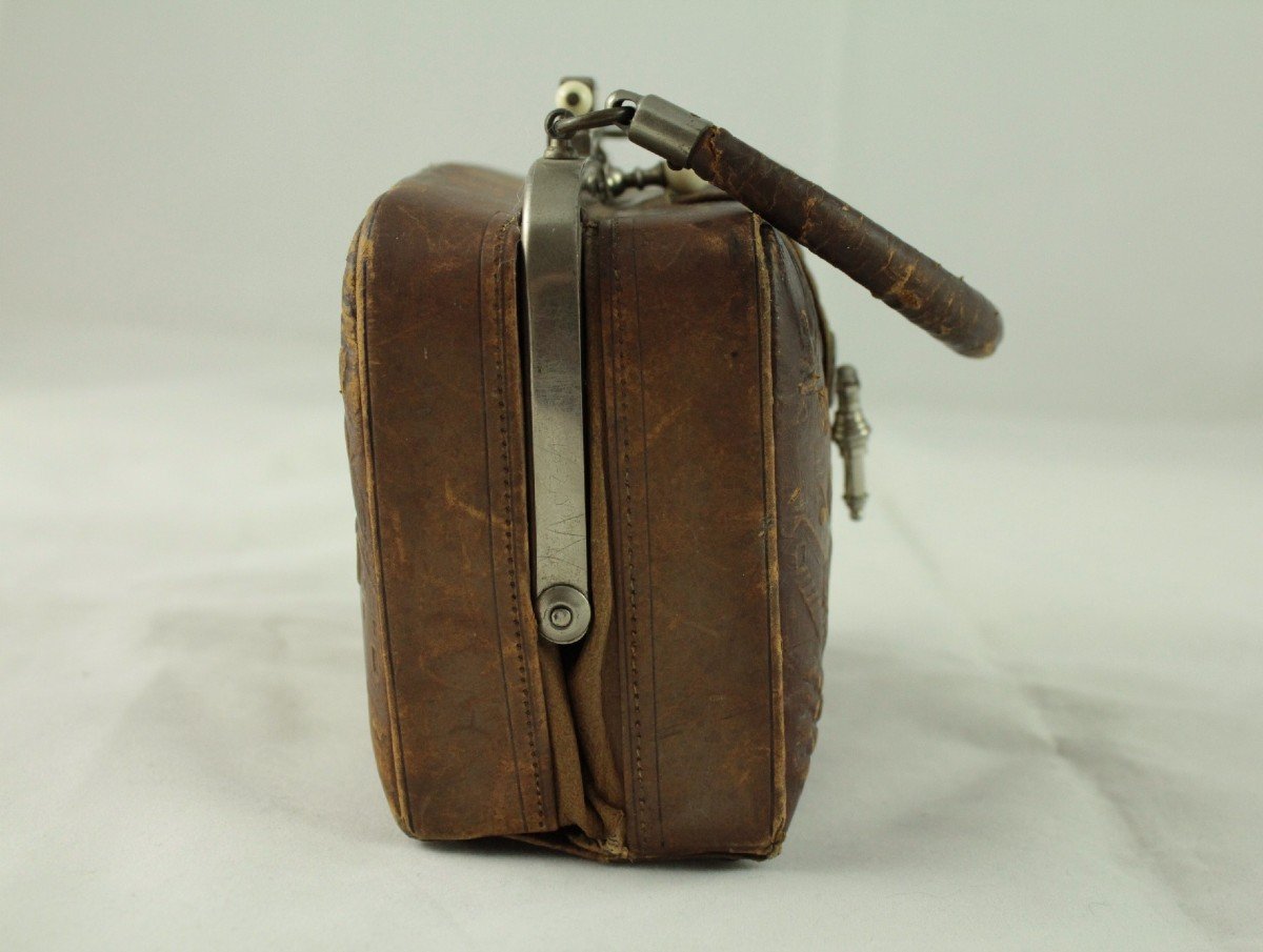 Small Victorian Embossed Leather Bag, London, Late 19th Century-photo-1
