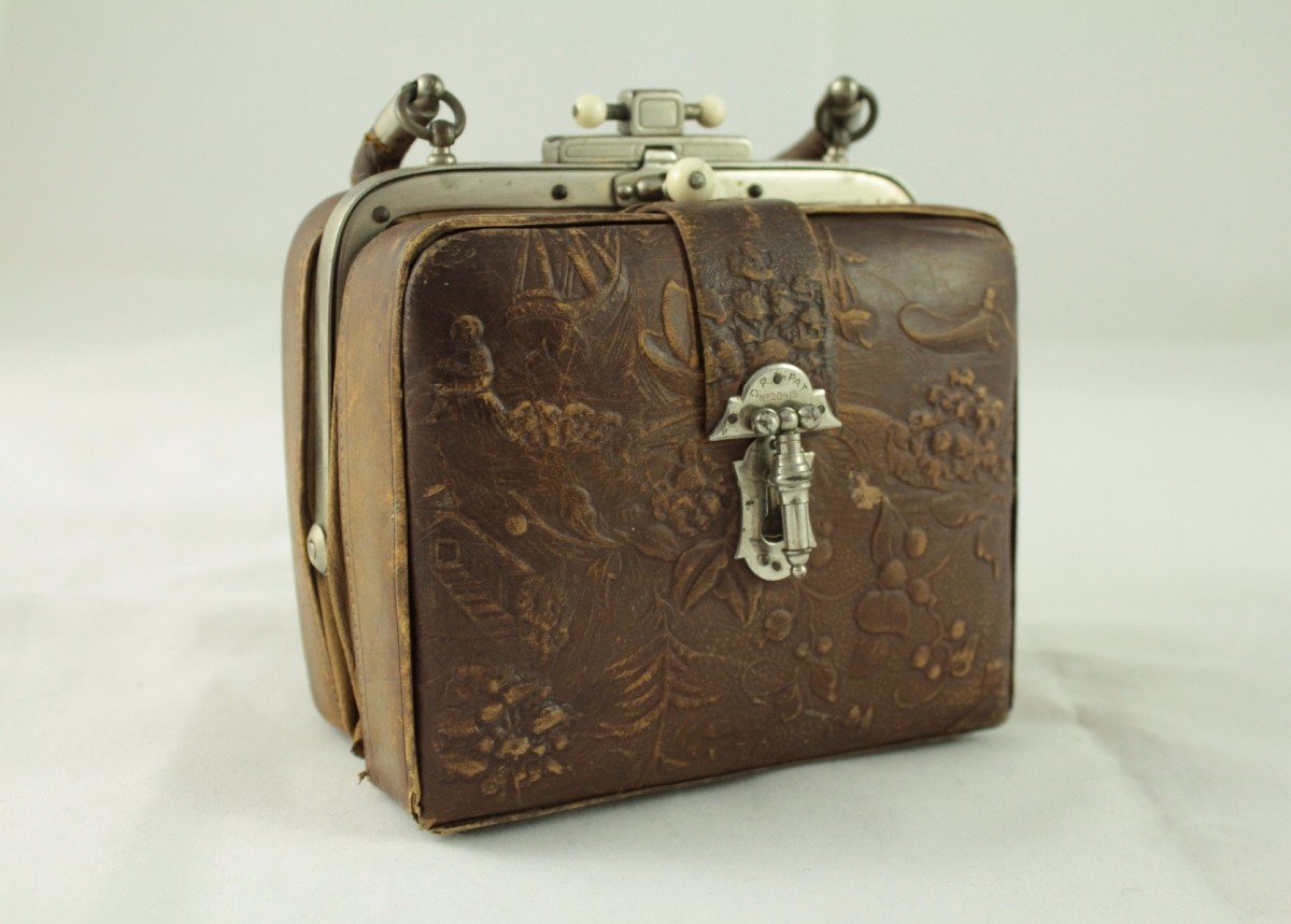 Small Victorian Embossed Leather Bag, London, Late 19th Century
