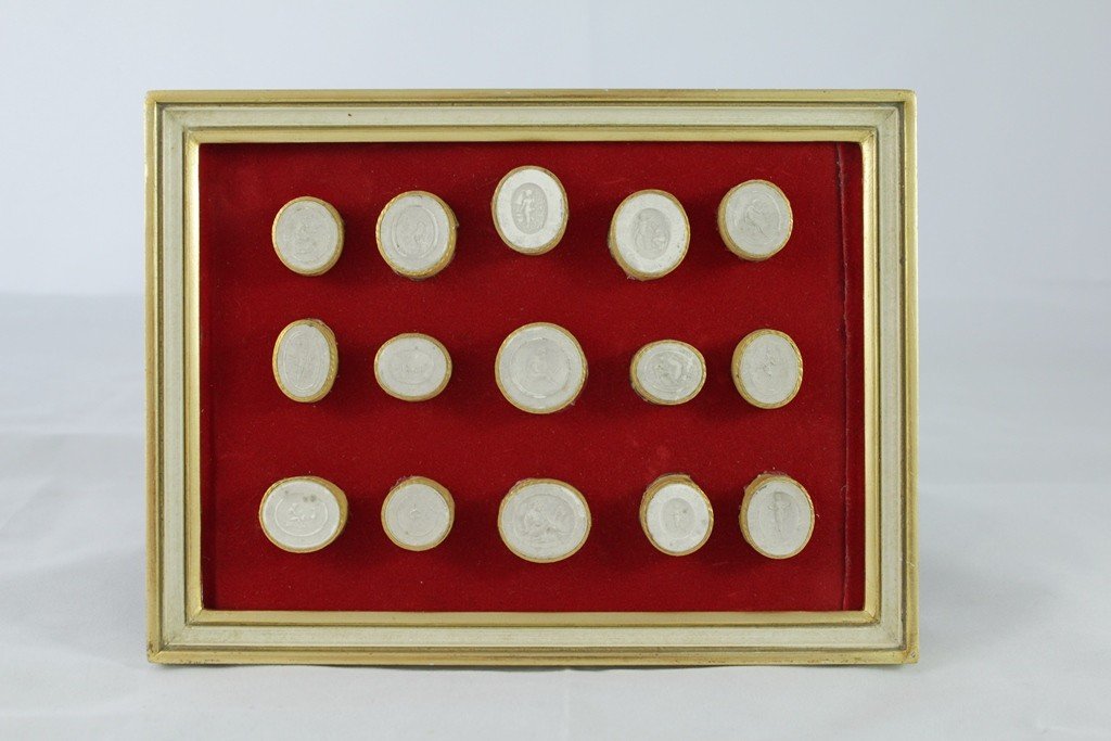 Quinze Camées En Plâtre "intailles" d'Après l'Antique 19ème Siècle-photo-2