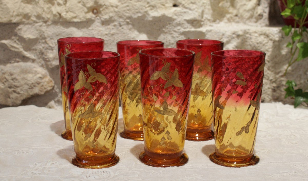 6 Verres En Cristal Coloré Rose Et Jaune Dans Le Goût De Baccarat Début 20ème Siècle