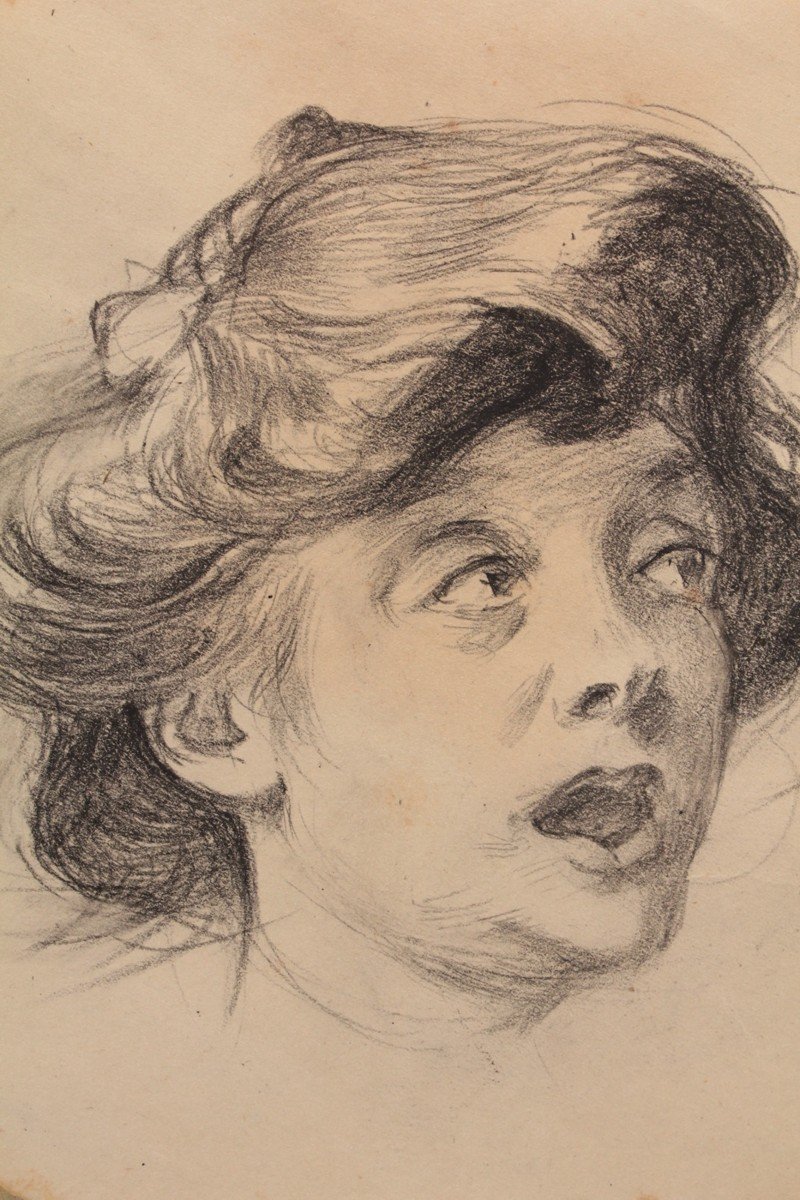 Charcoal Drawing With Round View 'the Surprise' Attributed To Louis Malteste (1862-1928)