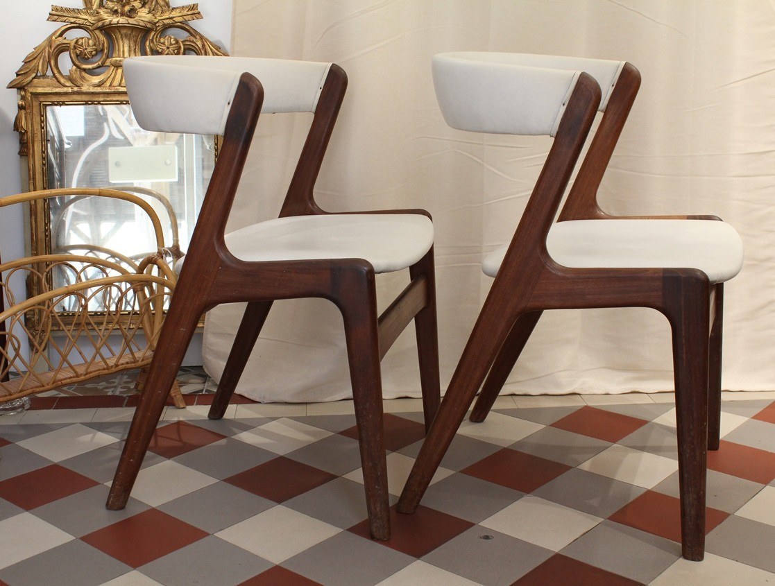 Paire De Chaises Modèle 't21 Fire' Ou 'pige' De Kai Kristiansen Vers 1960