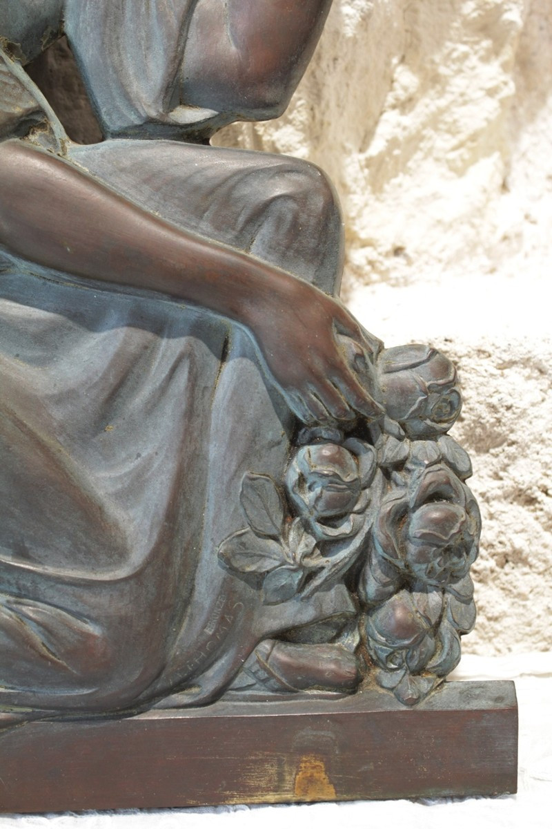 Sculpture en bas relief en bronze 'Pleureuse' signé M. Thomas vers 1930-photo-3