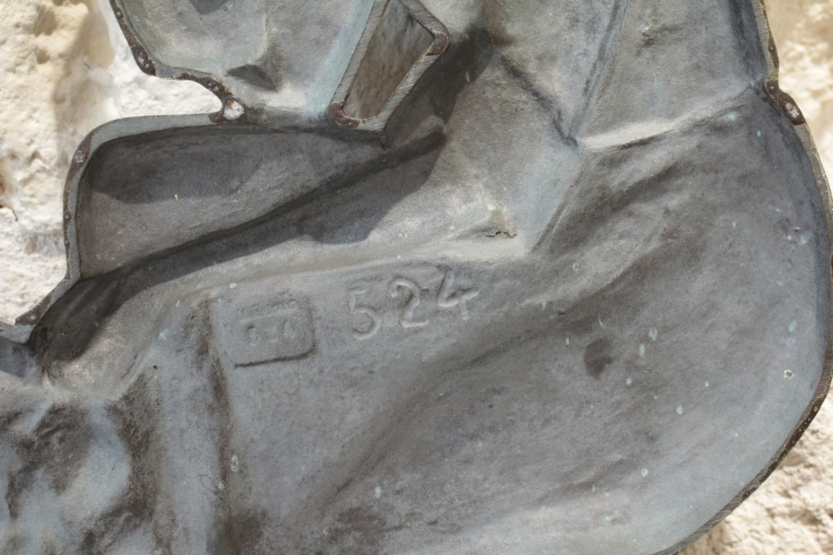 Sculpture en bas relief en bronze 'Pleureuse' signé M. Thomas vers 1930-photo-8