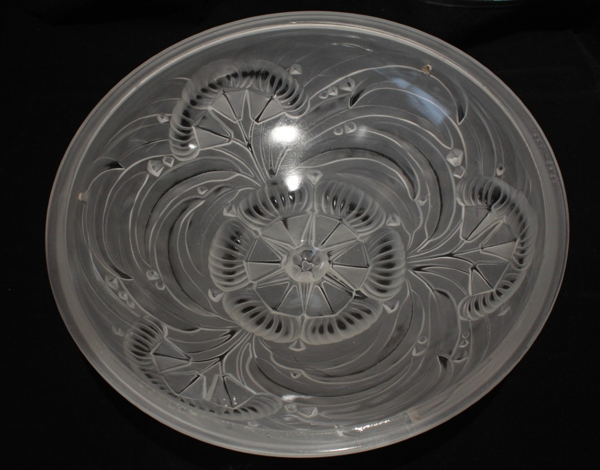 Suspension vasque en verre moulé Art Déco vers 1930-photo-3