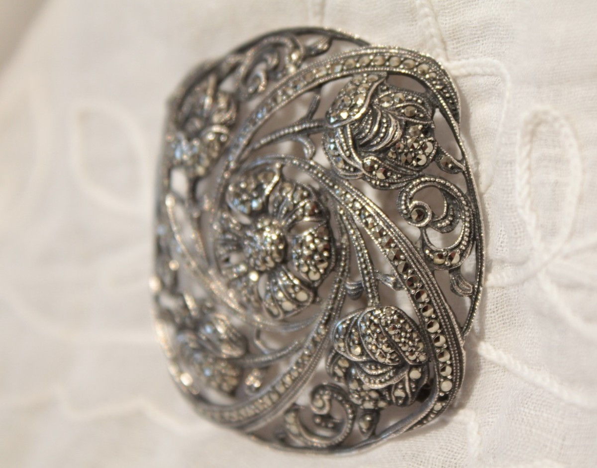 Circular Brooch In Solid Silver, German Work From The First Half Of The 20th Century-photo-3