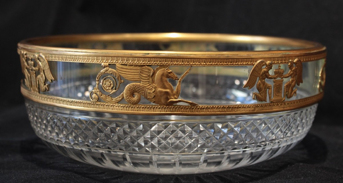 Coupe en cristal taillé et monture en laiton repoussé époque Napoléon III, 19ème siècle