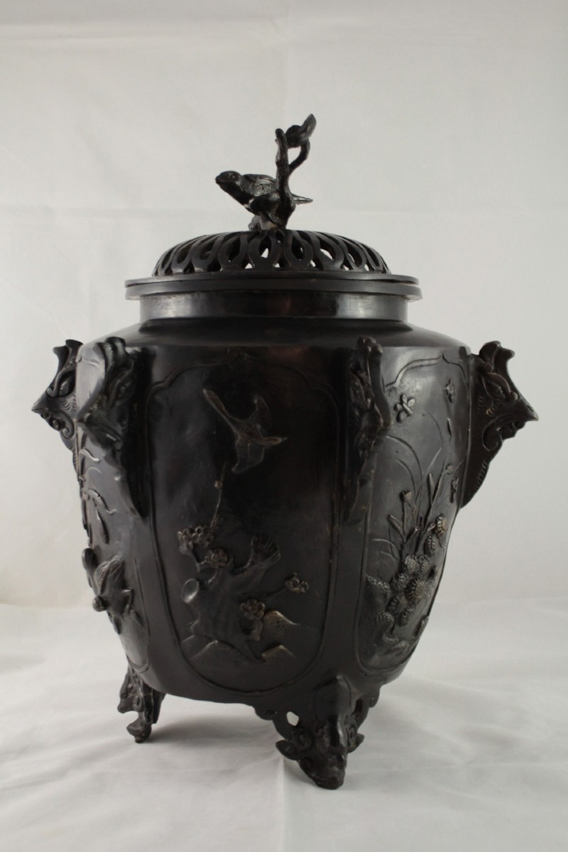 Grand brûle-parfum en bronze à patine brune oiseaux et végétations, Chine, 20ème siècle-photo-2