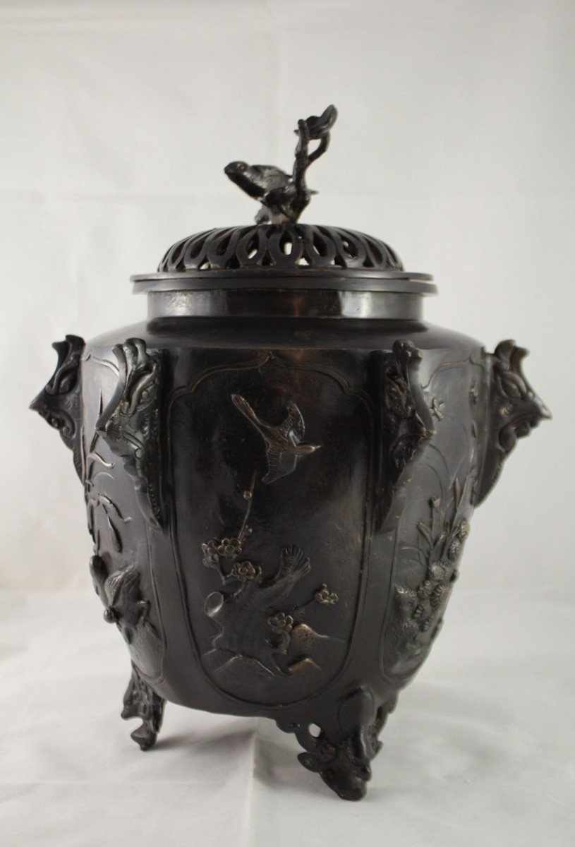 Grand brûle-parfum en bronze à patine brune oiseaux et végétations, Chine, 20ème siècle-photo-2