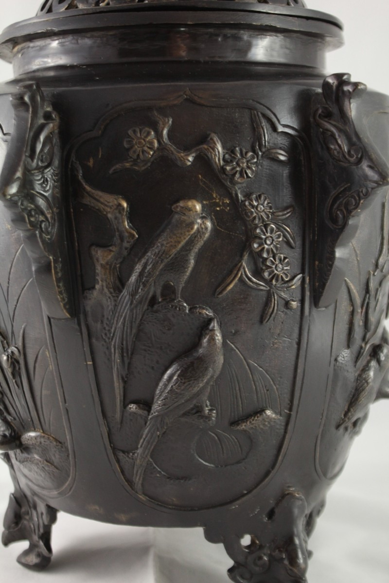 Grand brûle-parfum en bronze à patine brune oiseaux et végétations, Chine, 20ème siècle-photo-6