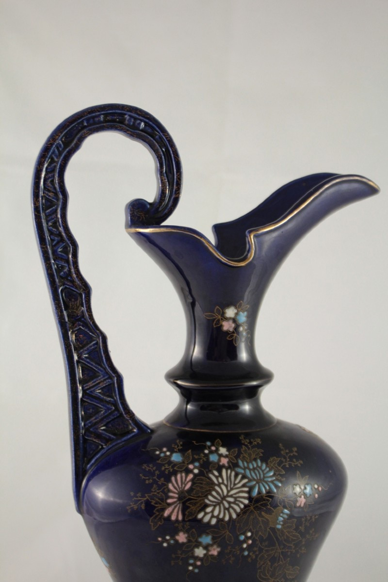Grande aiguière en faïence bleu nuit, attribuée à Fives-Lille, fin 19ème, début 20ème siècle-photo-2