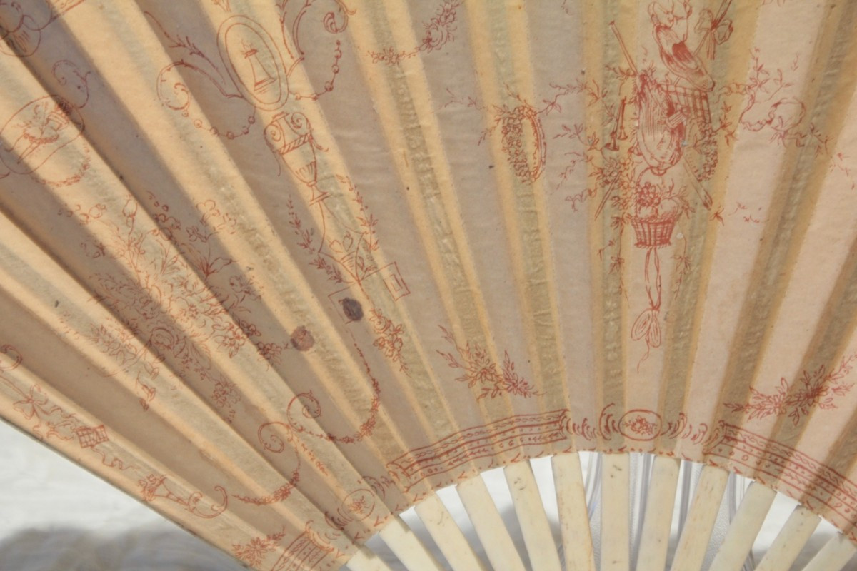 Éventail en papier imprimé et brins en os Duvelleroy Elysée Palace Hotel vers 1900-photo-5
