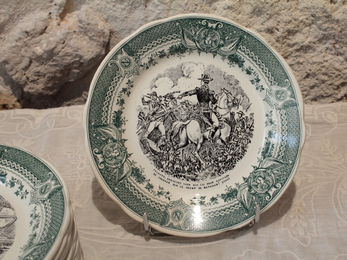 12 assiettes parlantes en faïence de Sarreguemines, Napoléon Bonaparte, milieu 19ème siècle-photo-2