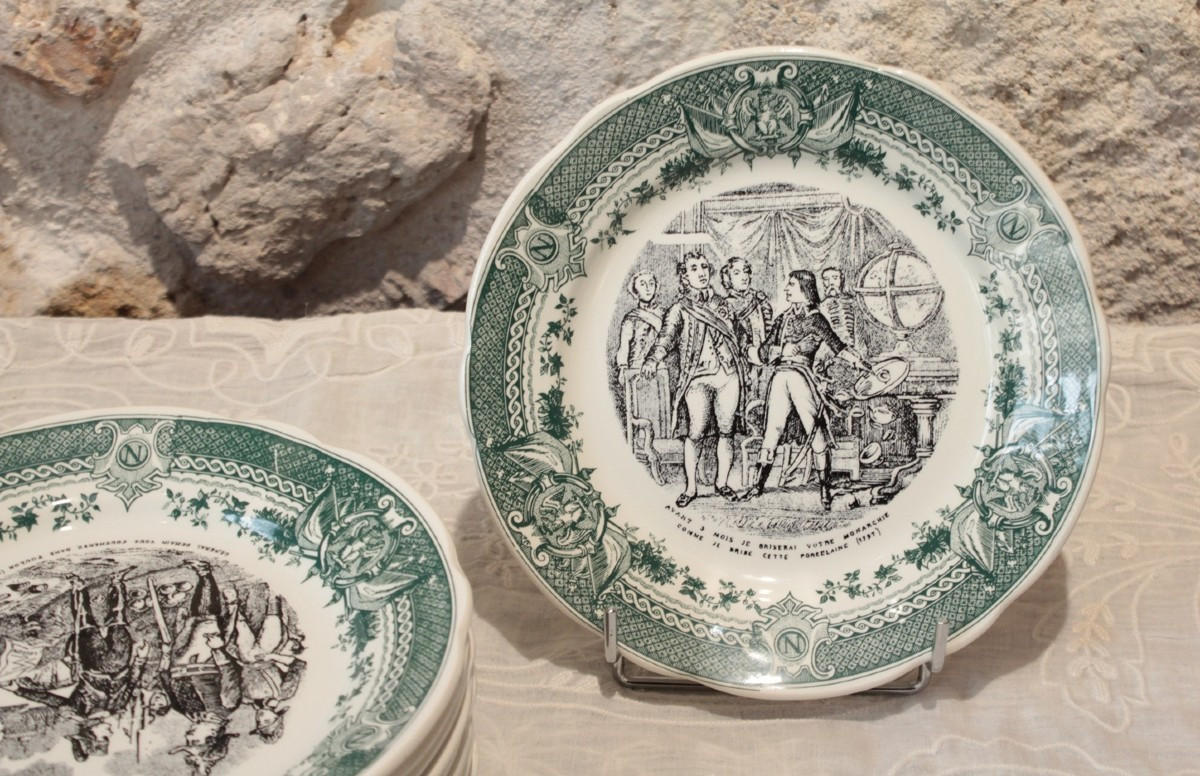12 assiettes parlantes en faïence de Sarreguemines, Napoléon Bonaparte, milieu 19ème siècle-photo-4
