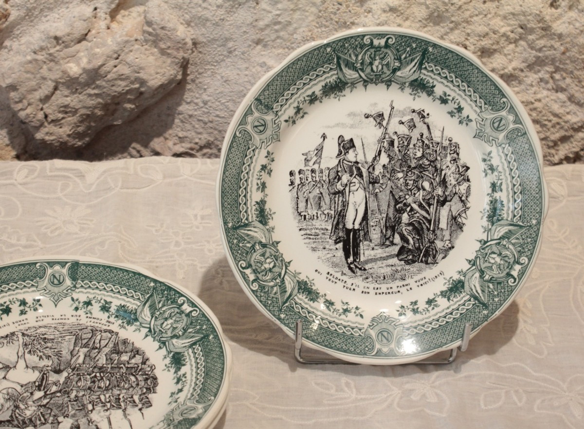 12 assiettes parlantes en faïence de Sarreguemines, Napoléon Bonaparte, milieu 19ème siècle-photo-7