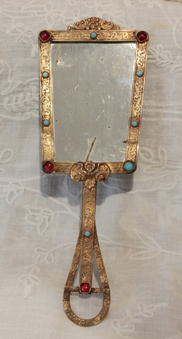 Miroir face à main en laiton doré et cabochons fin 19ème siècle