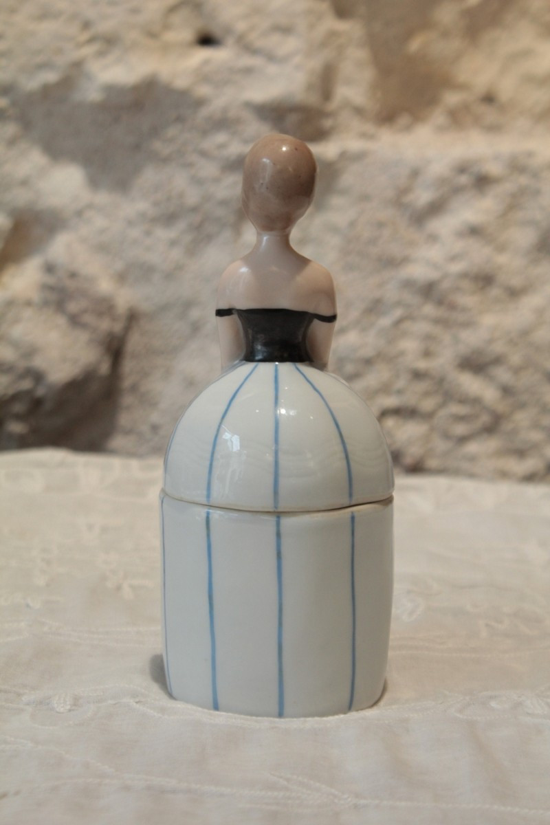 Woman With Fan' Porcelain Box 1900-1930-photo-4