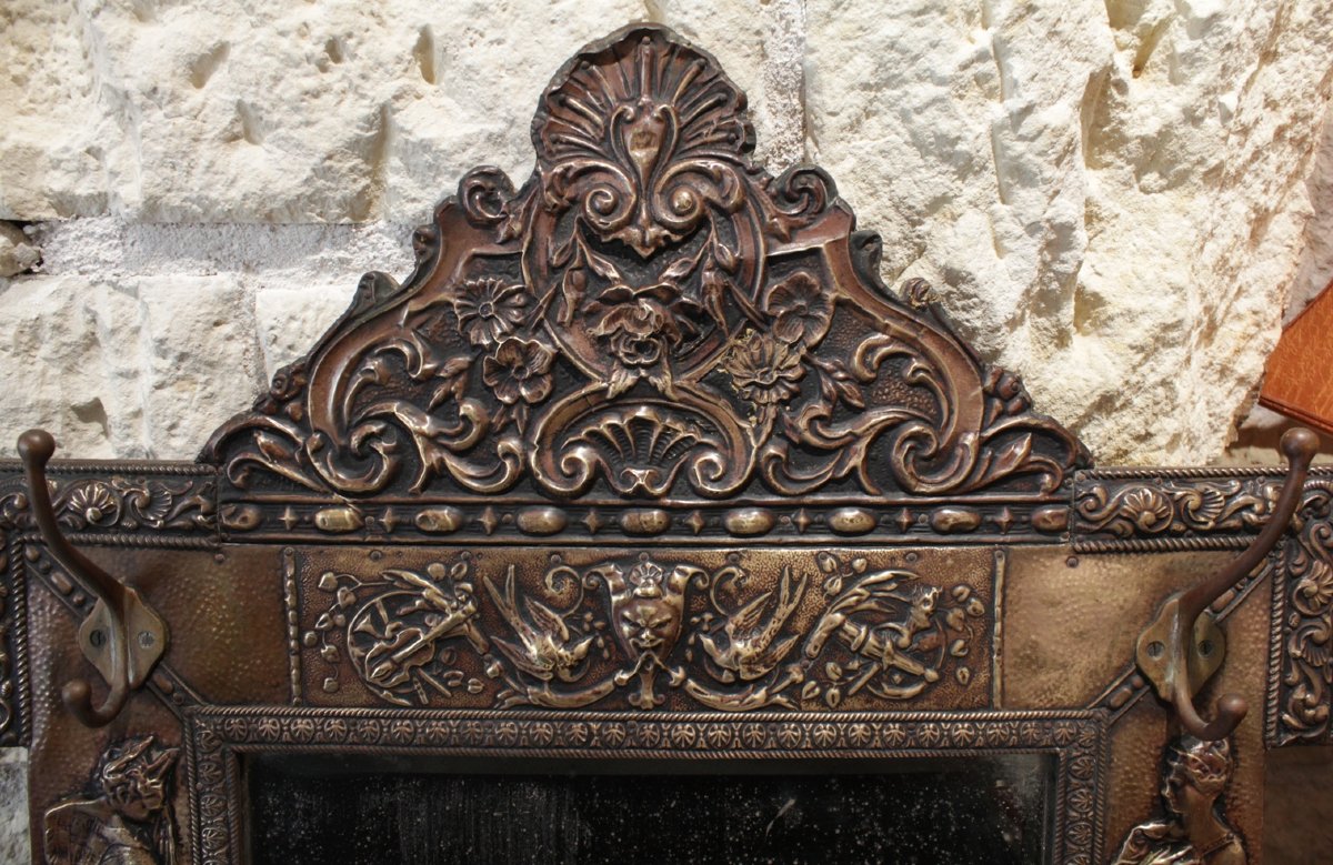 Miroir porte-manteaux en laiton repoussé décor de nymphes et rocailles fin 19ème siècle-photo-4