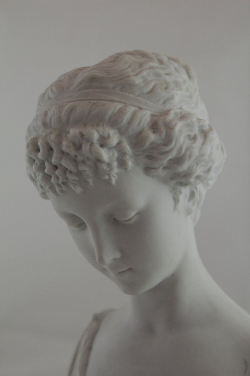 Sculpture en biscuit de porcelaine buste de jeune fille fin 19ème, début 20ème siècle-photo-5
