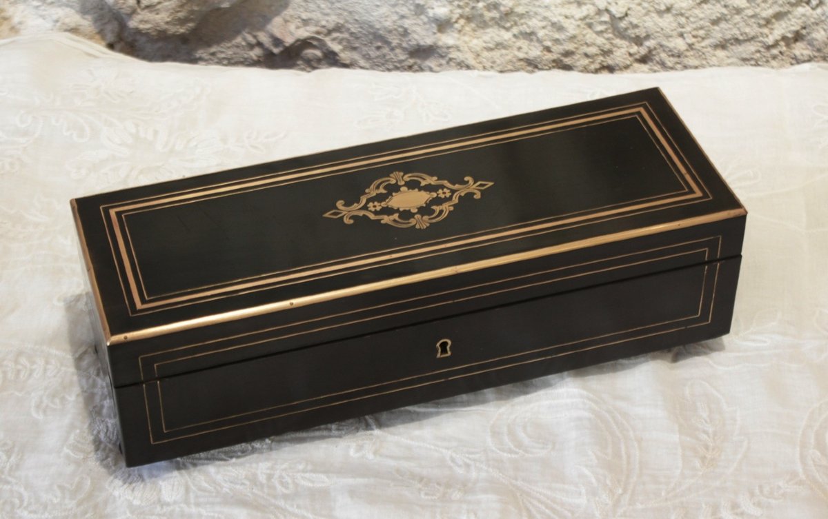 Boîte à gant en bois noirci et laiton, fin 19ème, Napoléon III