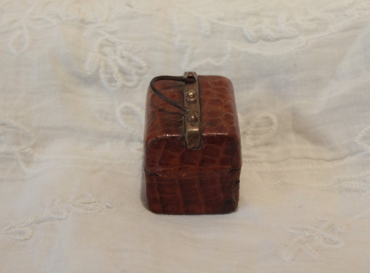 Travel Inkwell Shaped Like A Suitcase, Late 19th Century-photo-3