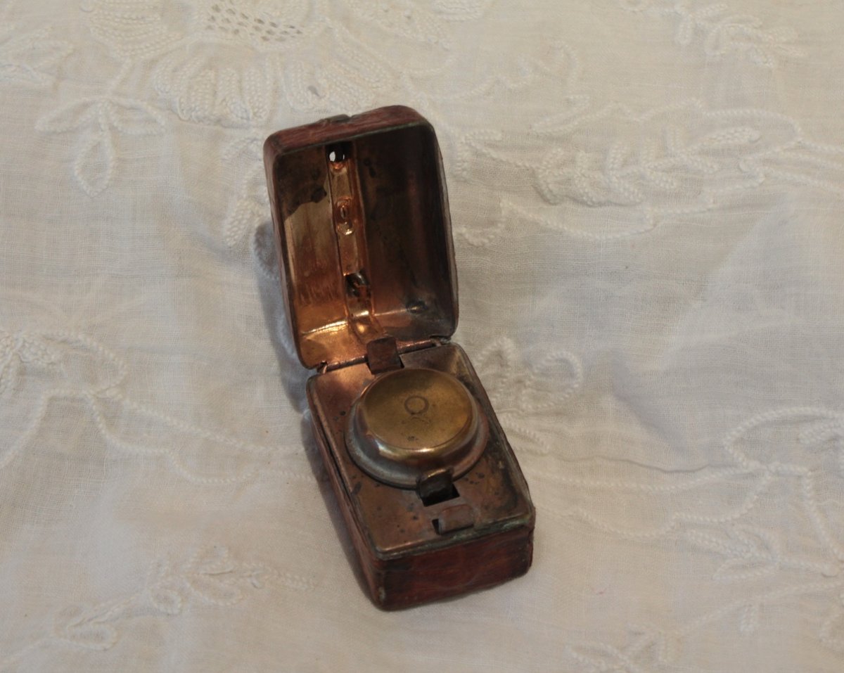 Travel Inkwell Shaped Like A Suitcase, Late 19th Century-photo-2