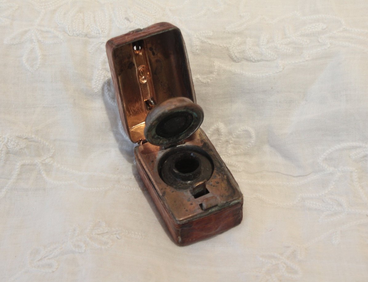 Travel Inkwell Shaped Like A Suitcase, Late 19th Century-photo-3