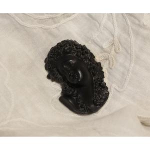 Glyptic - Cameo, Subject In Jet 'portrait Of Woman' Late 19th Century