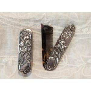 Ensemble d'une brosse et d'un peigne miniature monture argent massif vers 1900