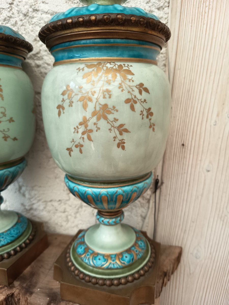 Pair Of Porcelaine Covered Jars-photo-4