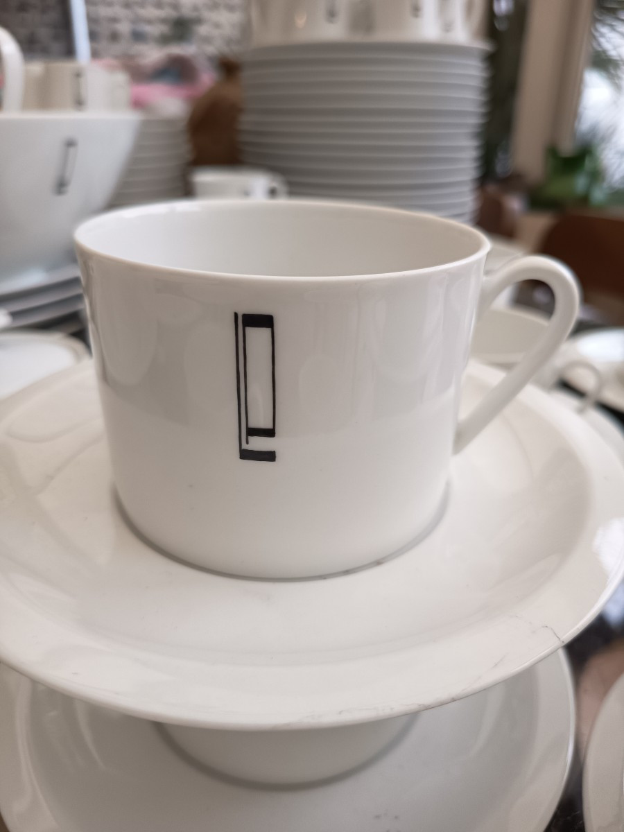 White Porcelain Dinner Service By Jean Luce Paris-photo-2