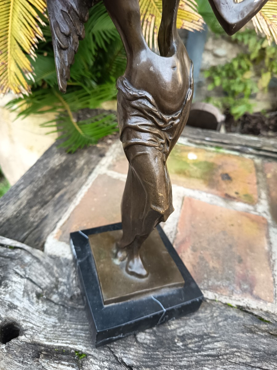 Sculpture The Surrealist Angel After Dali-photo-1