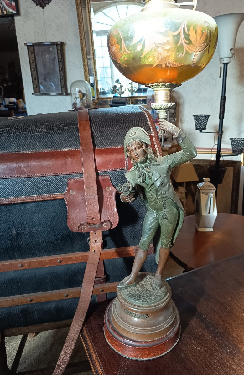 Lampe à pétrole en régule polychrome L.Raphael 