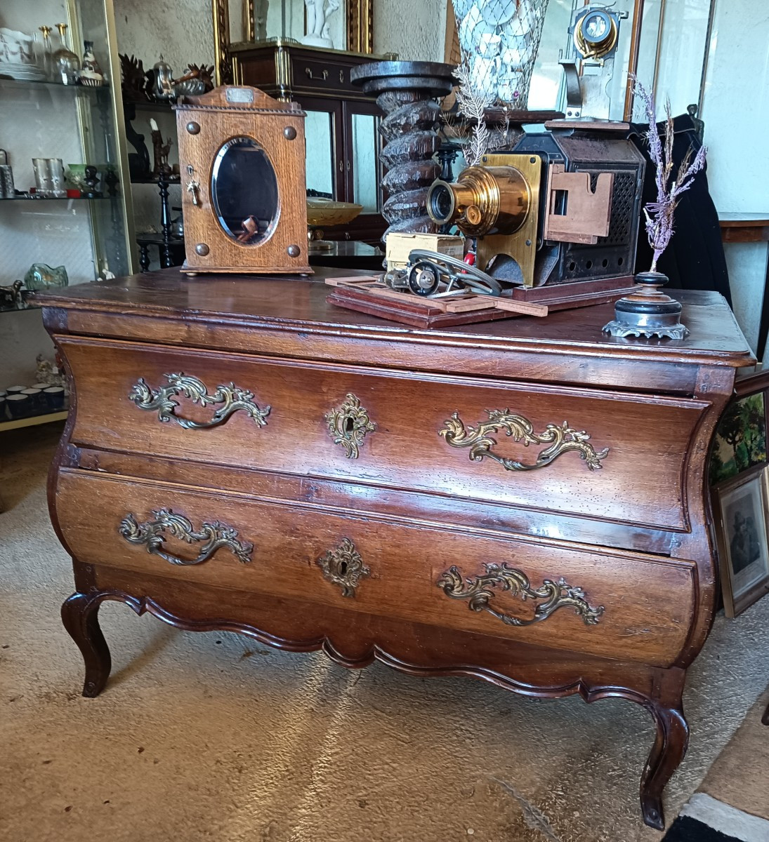 Commode sauteuse Louis XV