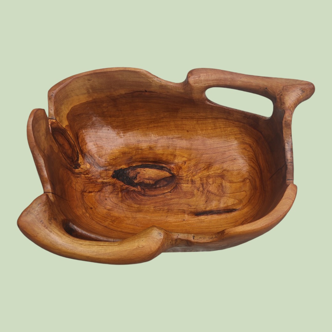 Brutalist Olive Wood Cut -photo-2