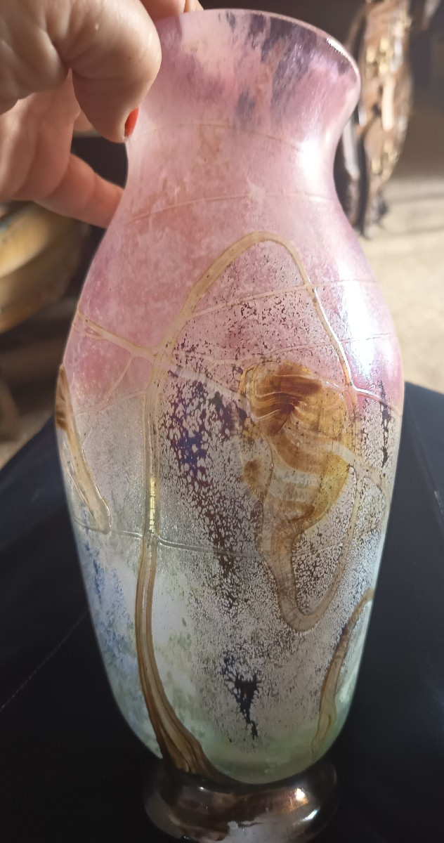 Vase signé Saba Biot