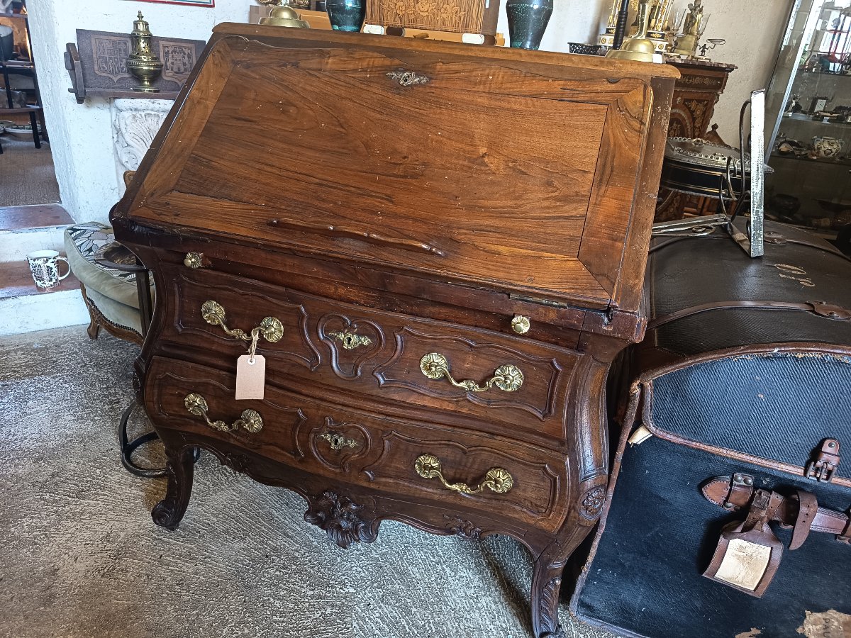 Louis XV Chest Of Drawers