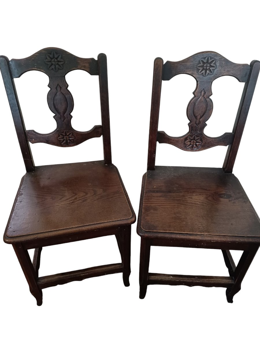 Set Of 4 Chairs 