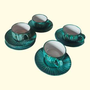 Tasses à café, ensemble signé Robert Picault