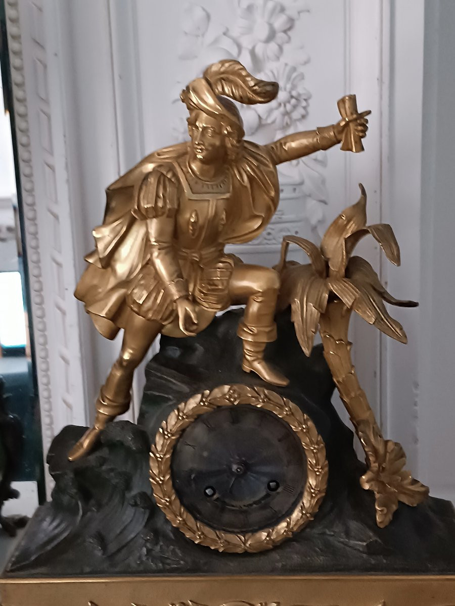 Explorer-themed Pendulum -photo-4