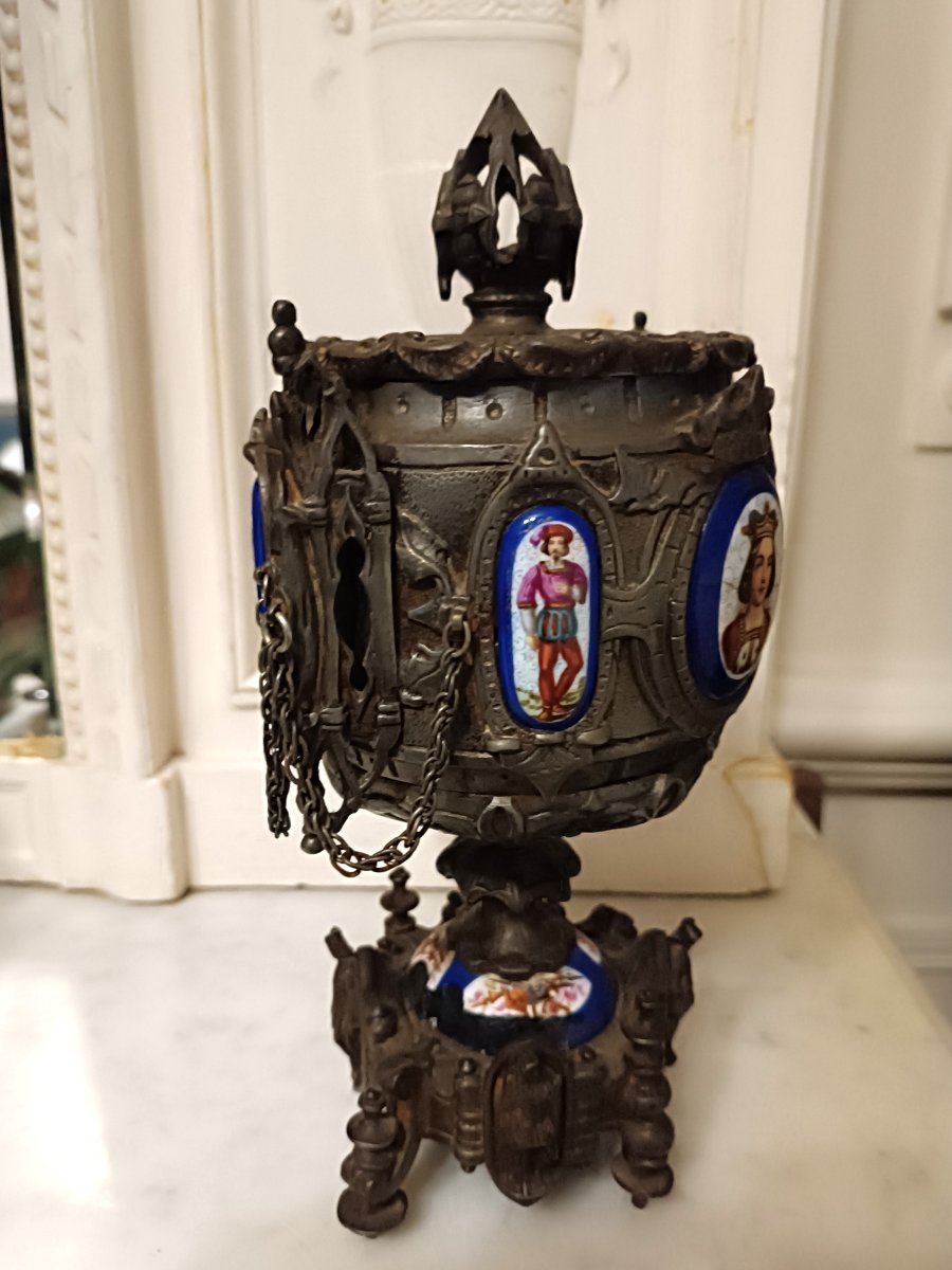 Napoleon III Perfume Burner In Cast Iron And Porcelain.-photo-3