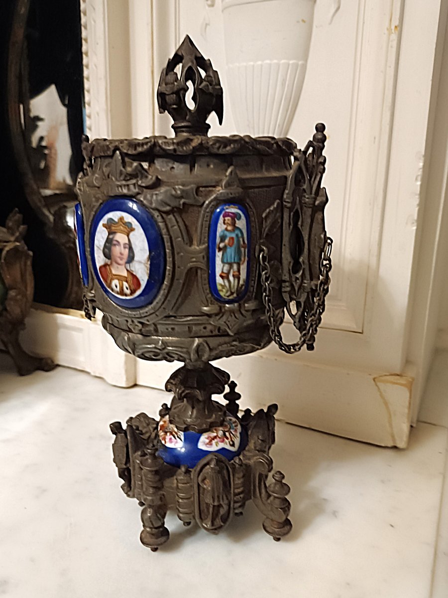 Napoleon III Perfume Burner In Cast Iron And Porcelain.-photo-4