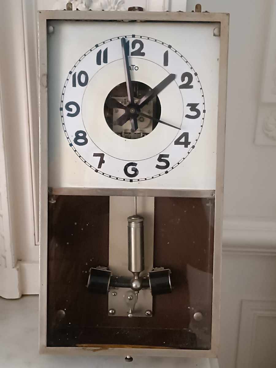 Ato Electric Clock 