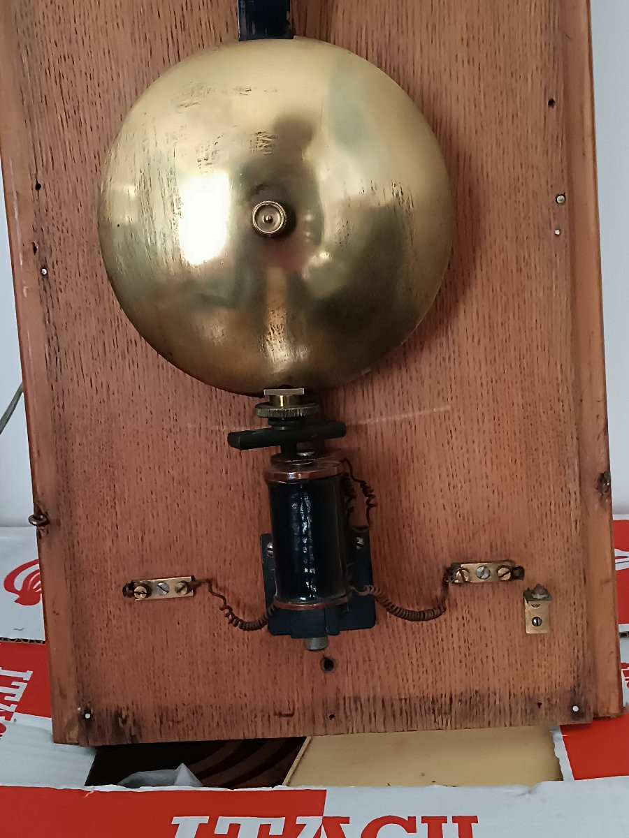 Early 20th Century Electric Clock -photo-3