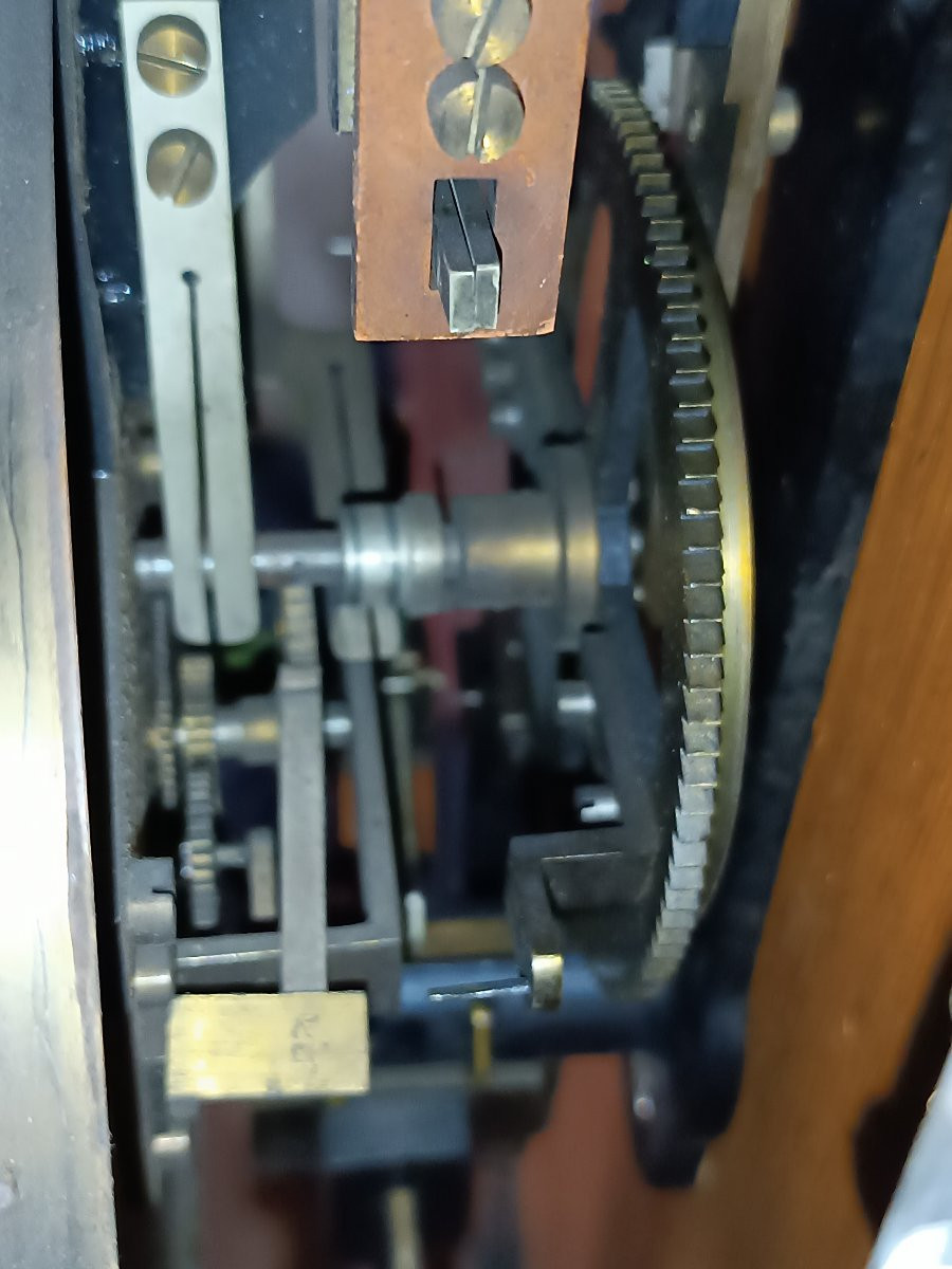 Early 20th Century Electric Clock -photo-5